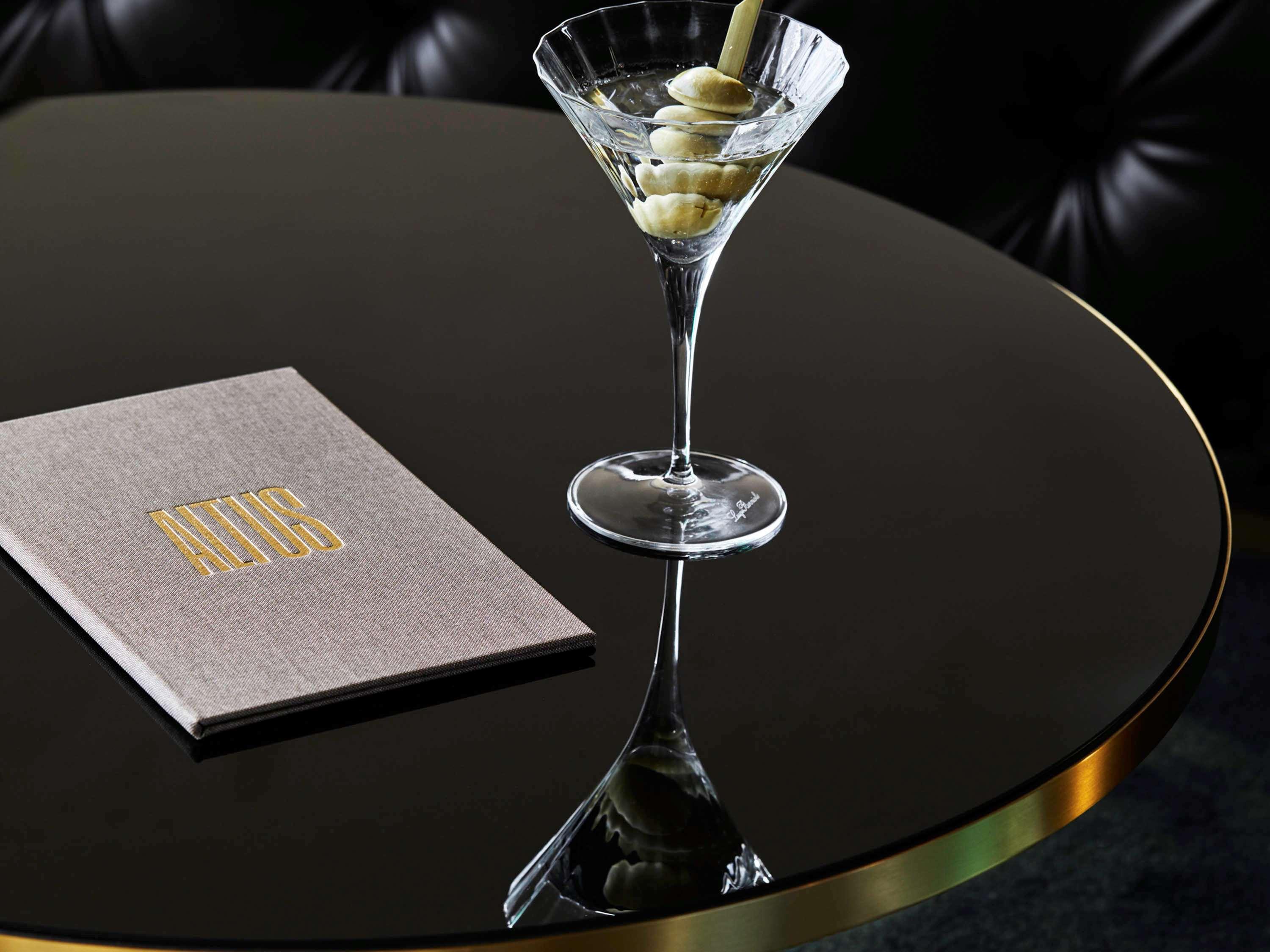 Hotel Chadstone Melbourne Mgallery Collection المظهر الخارجي الصورة A dry martini