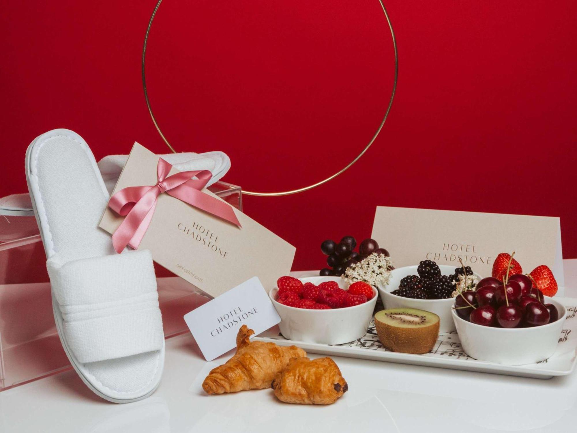 Hotel Chadstone Melbourne Mgallery Collection المظهر الخارجي الصورة A selection of hotel amenities